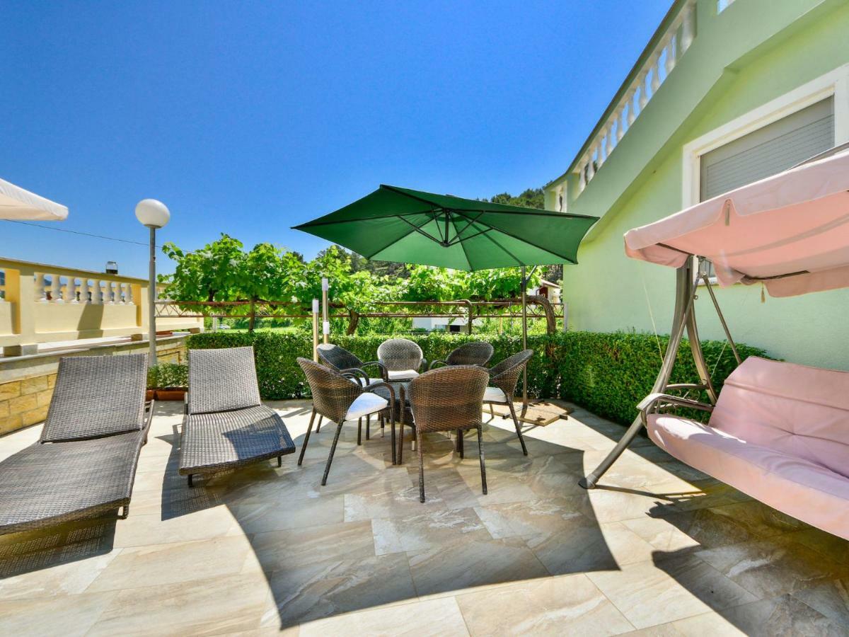 Apartment Olga-2 By Interhome Banjol Exterior photo